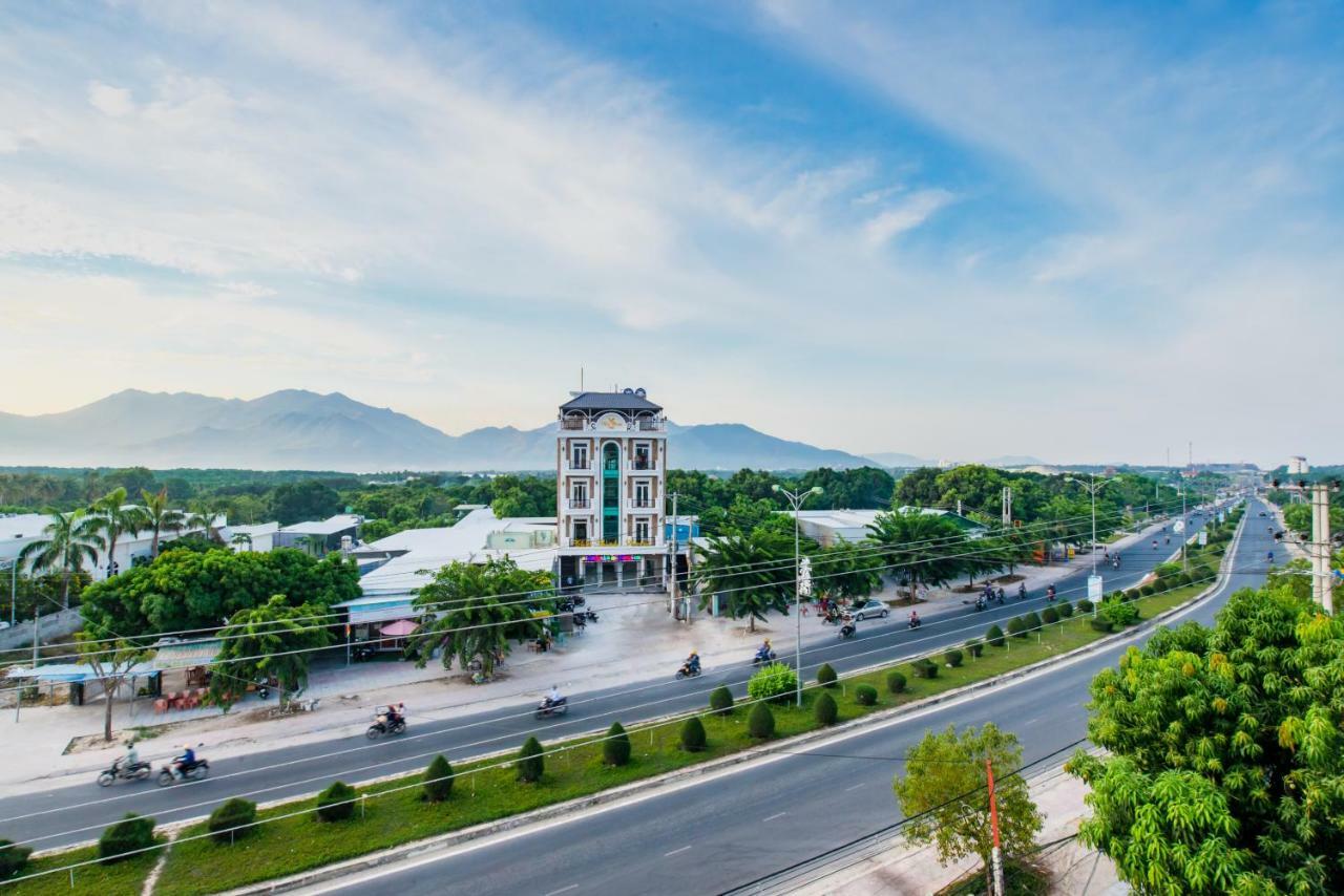 Thoi Binh Hotel Cam Lam Екстер'єр фото