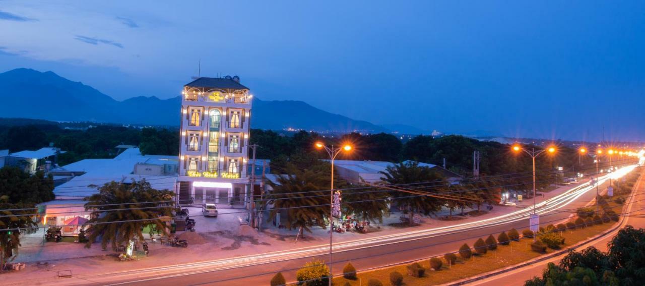 Thoi Binh Hotel Cam Lam Екстер'єр фото